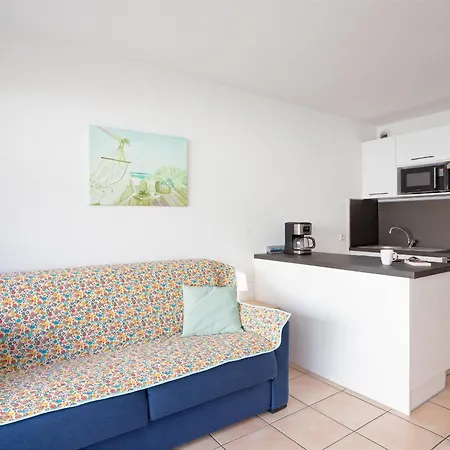 3 Pers - Climatise, Balcon, 50m, Centre-ville - Fr-1-466a-42 Apartment Saint-Raphael (Var)